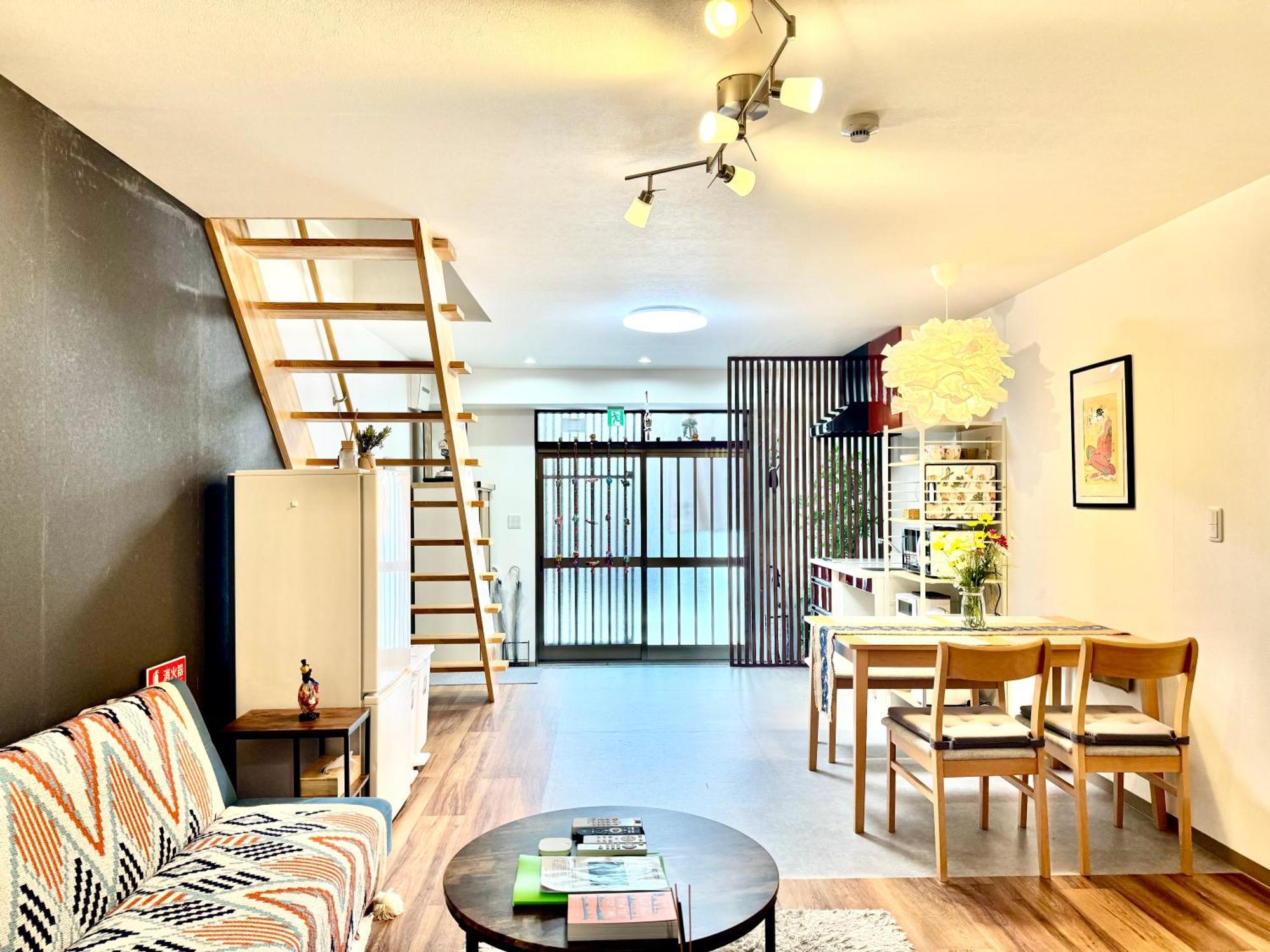 Modern And Traditional Fusion Villa In Umeda 3-Min Walk To Subway Ideal For Families And Groups أوساكا المظهر الخارجي الصورة